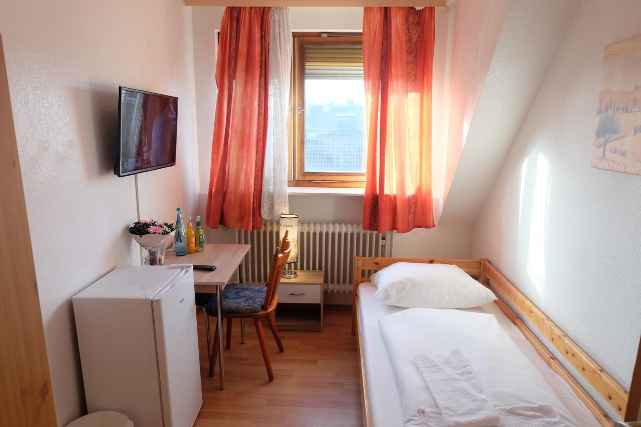Panorama Hotel Kassel Niestetal Buitenkant foto